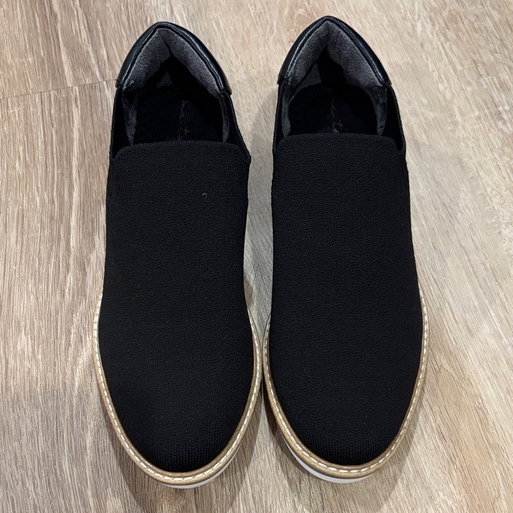 ME TOO Haze Women’s Slip On Loafer Shoes Black 7.5 New